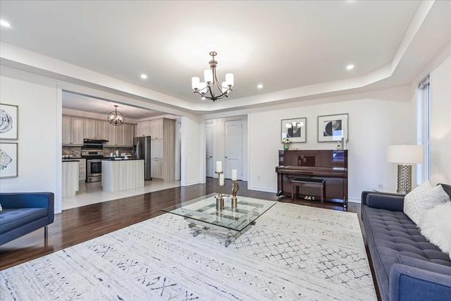 139 Milos Rd, House detached with 4 bedrooms, 4 bathrooms and 4 parking in Richmond Hill ON | Image 5