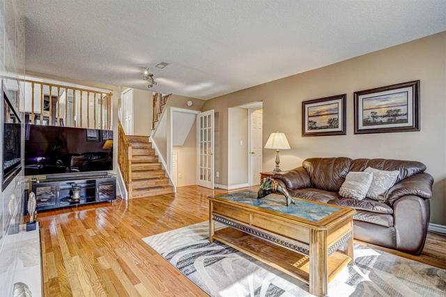 11 Hart Crt, House detached with 3 bedrooms, 3 bathrooms and 4 parking in Clarington ON | Image 16