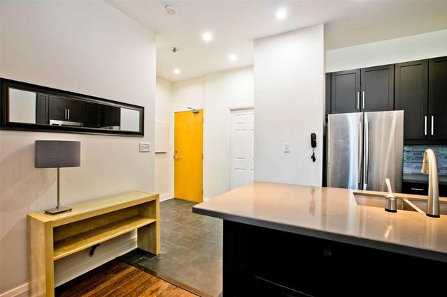 301 - 8 Wellesley St E, Condo with 2 bedrooms, 1 bathrooms and 1 parking in Toronto ON | Image 13