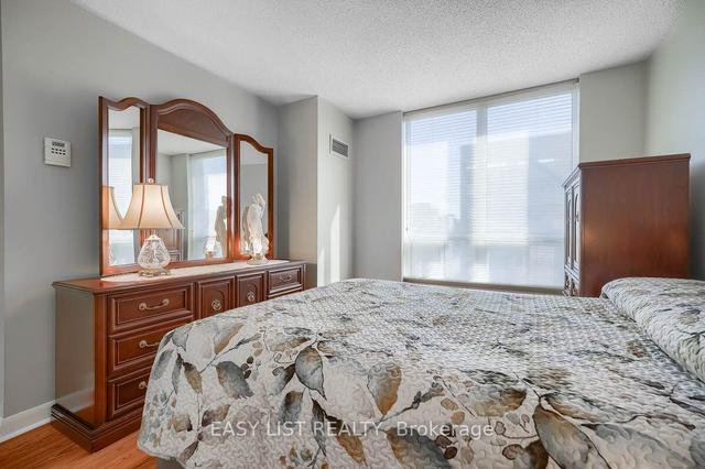 910 - 33 Sheppard Ave, Condo with 2 bedrooms, 2 bathrooms and 1 parking in Toronto ON | Image 13