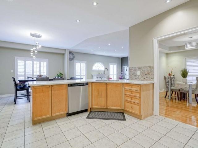 84 Whitehouse Cres, House detached with 4 bedrooms, 6 bathrooms and 6 parking in Brampton ON | Image 7