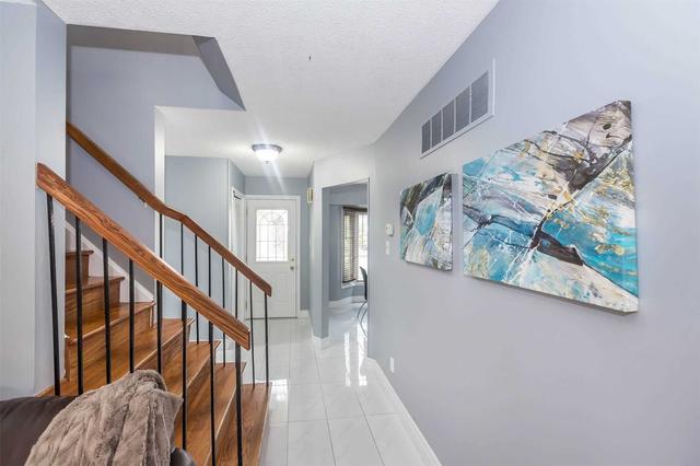 97 Hawkshead Cres, House semidetached with 3 bedrooms, 3 bathrooms and 2 parking in Toronto ON | Image 12
