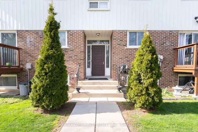 19 - 2 White Abbey Park, Townhouse with 2 bedrooms, 3 bathrooms and 1 parking in Toronto ON | Image 1