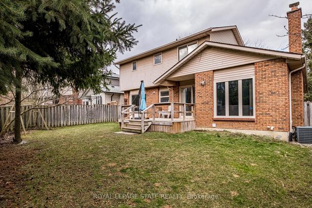 29 Bridlewood Dr, House detached with 3 bedrooms, 5 bathrooms and 4 parking in Hamilton ON | Image 29