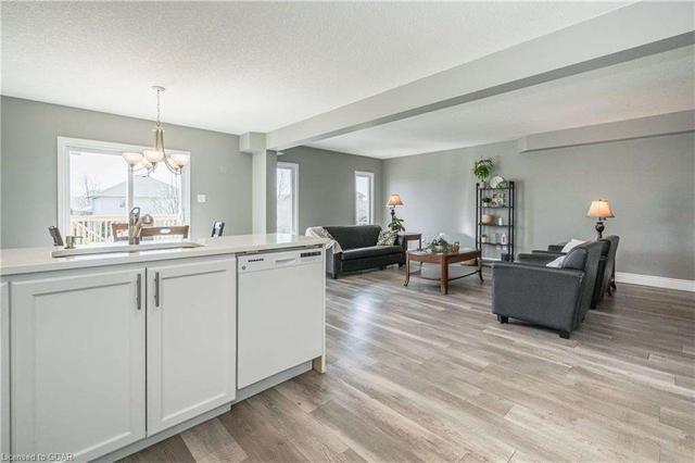 742 Rogers Rd W, House semidetached with 3 bedrooms, 3 bathrooms and 3 parking in North Perth ON | Image 3