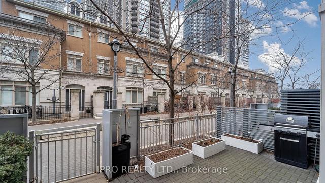 13 - 370 Square One Dr, Townhouse with 3 bedrooms, 3 bathrooms and 1 parking in Mississauga ON | Image 30