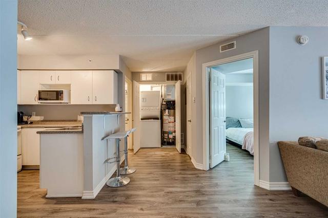 306 - 2055 Appleby Line, Condo with 1 bedrooms, 1 bathrooms and 1 parking in Burlington ON | Image 2