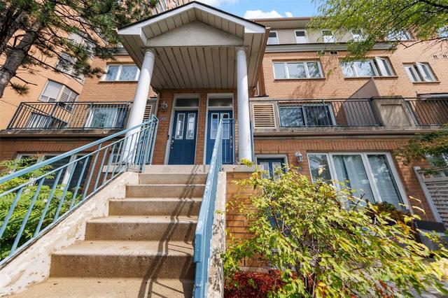 th26 - 117 Omni Dr, Townhouse with 3 bedrooms, 3 bathrooms and 1 parking in Toronto ON | Image 1