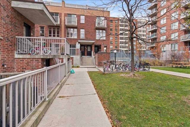 243 - 21 Ruttan St, Townhouse with 3 bedrooms, 2 bathrooms and 1 parking in Toronto ON | Image 12