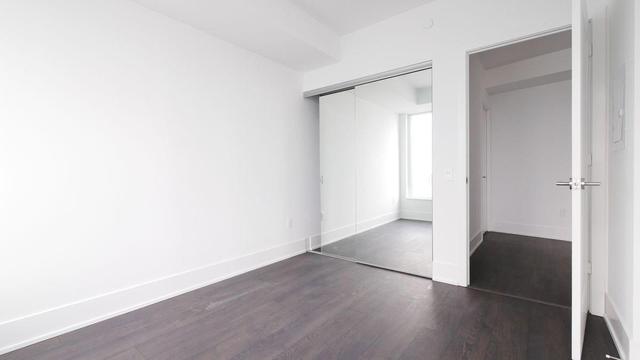 5512 - 10 York St, Condo with 1 bedrooms, 1 bathrooms and null parking in Toronto ON | Image 7