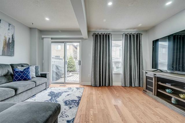 25 Kenwood Dr, Townhouse with 3 bedrooms, 3 bathrooms and 2 parking in Brampton ON | Image 27