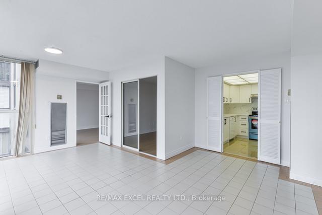 1107 - 5460 Yonge St, Condo with 2 bedrooms, 2 bathrooms and 1 parking in Toronto ON | Image 9