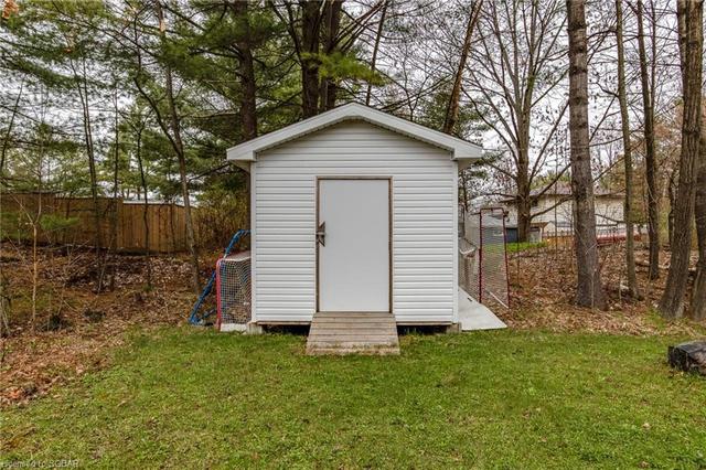 560 David Street E, House detached with 3 bedrooms, 2 bathrooms and 6 parking in Gravenhurst ON | Image 26