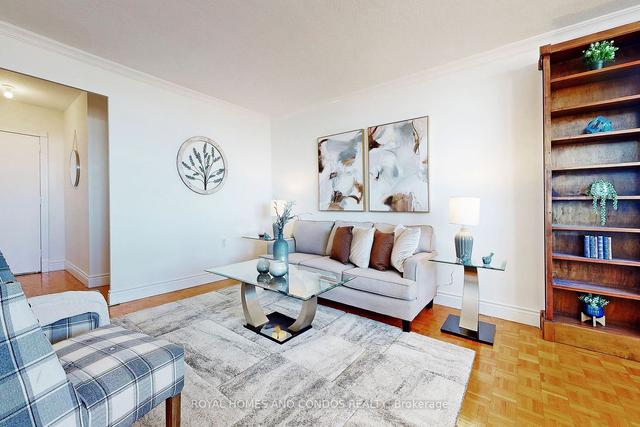 1206 - 130 Neptune Dr, Condo with 2 bedrooms, 2 bathrooms and 1 parking in Toronto ON | Image 2