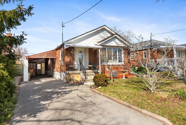 36 Redcar Ave, House detached with 3 bedrooms, 2 bathrooms and 4 parking in Toronto ON | Image 12