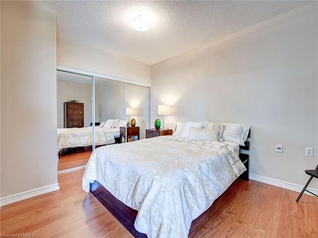 403 - 200 Burnhamthorpe Road, House attached with 2 bedrooms, 2 bathrooms and 1 parking in Mississauga ON | Image 24