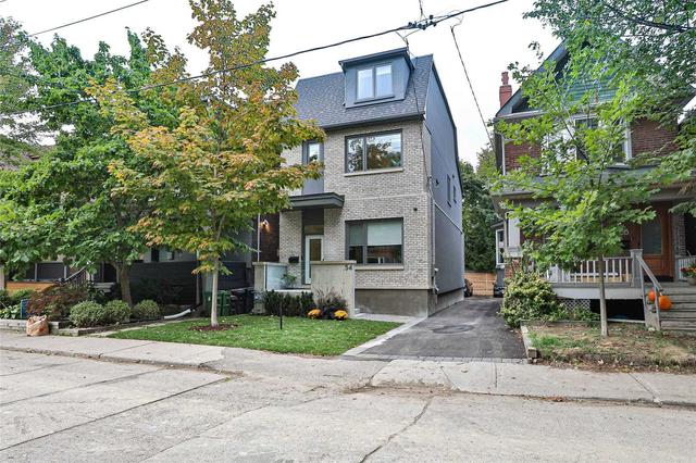 54 Winnifred Ave, House detached with 4 bedrooms, 4 bathrooms and 1 parking in Toronto ON | Image 12