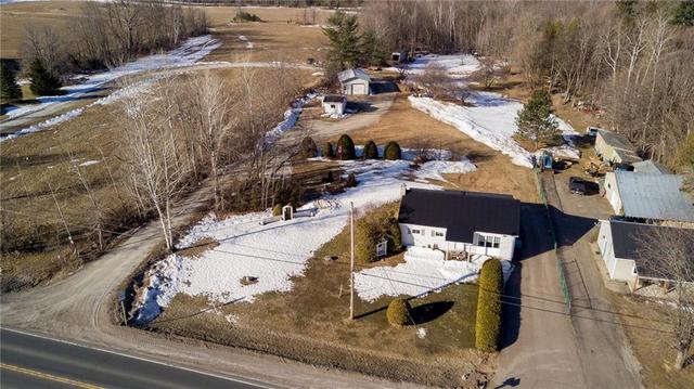 8731 60 Highway, House detached with 3 bedrooms, 1 bathrooms and 6 parking in North Algona Wilberforce ON | Image 7