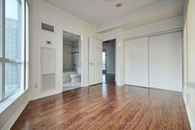 810 - 18 Holmes Ave, Condo with 2 bedrooms, 2 bathrooms and 1 parking in Toronto ON | Image 7