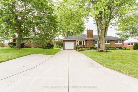 55 Ford Cres, London, ON, N6G1H8 | Card Image