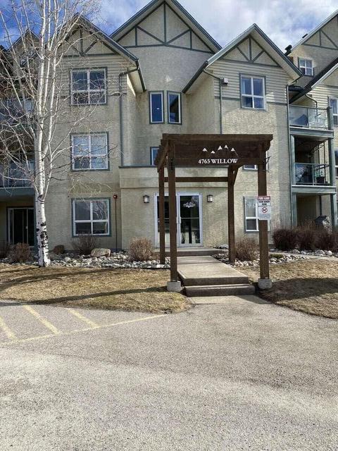 204 - 4765 Foresters Landing Road, Condo with 2 bedrooms, 2 bathrooms and 1 parking in Radium Hot Springs BC | Card Image