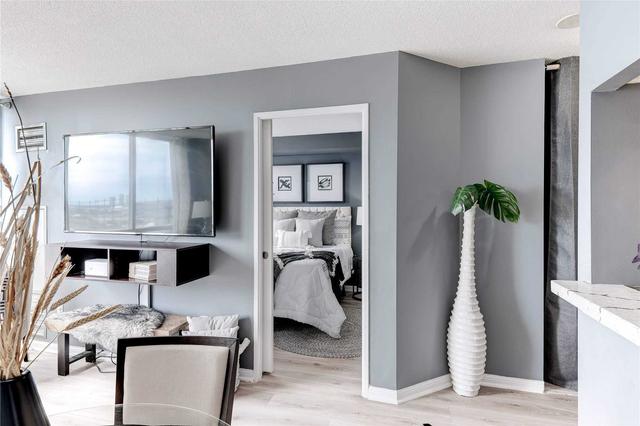 1001 - 101 Subway Cres, Condo with 1 bedrooms, 1 bathrooms and 1 parking in Toronto ON | Image 14