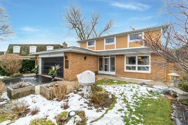15 Pine Ridge Lane, House detached with 4 bedrooms, 4 bathrooms and 6 parking in Brampton ON | Image 1