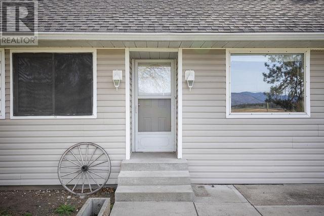 5093 Salmon River Rd Road, House detached with 3 bedrooms, 1 bathrooms and null parking in Spallumcheen BC | Image 33