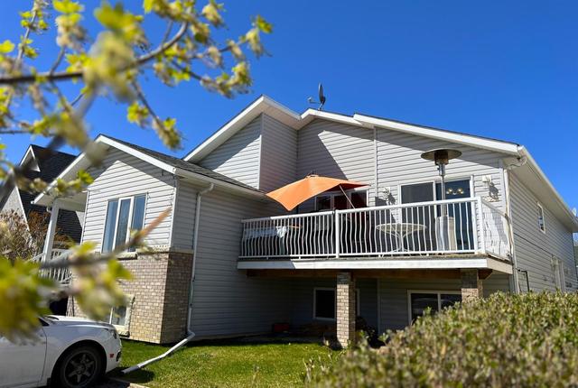 1520 &amp; 1522 14 Street, House other with 0 bedrooms, 0 bathrooms and 4 parking in Didsbury AB | Image 2