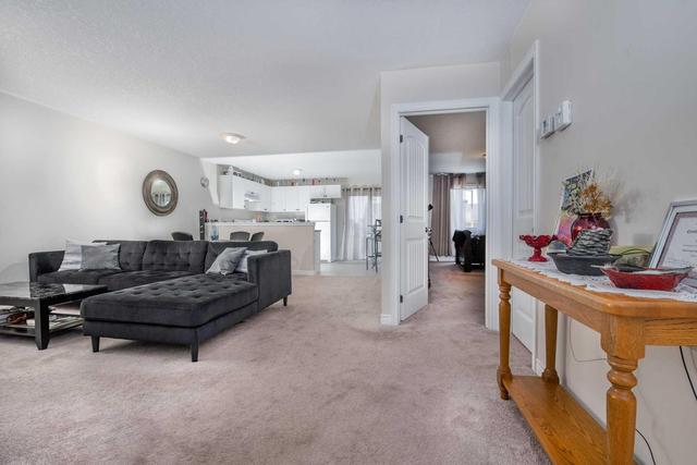 823 Jane Blvd, Townhouse with 2 bedrooms, 2 bathrooms and 1 parking in Midland ON | Image 4