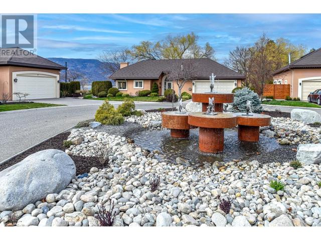 8 - 2368 Abbott Street, House detached with 3 bedrooms, 2 bathrooms and 2 parking in Kelowna BC | Image 6