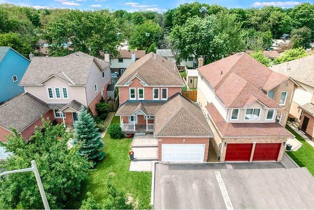 107 Cardinal St, House detached with 4 bedrooms, 3 bathrooms and 3 parking in Barrie ON | Image 1