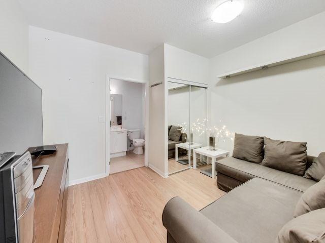 th 103 - 96 St. Patrick St, Condo with 1 bedrooms, 1 bathrooms and null parking in Toronto ON | Image 10
