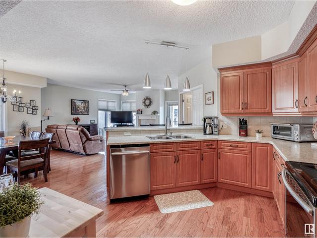 303 - 9803 96a St Nw, Condo with 2 bedrooms, 2 bathrooms and null parking in Edmonton AB | Image 8