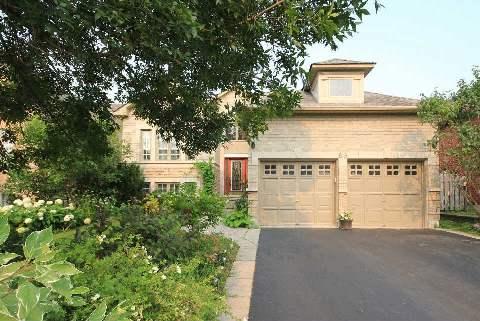 83 Benville Cres, House detached with 3 bedrooms, 4 bathrooms and 4 parking in Aurora ON | Image 2