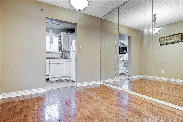 80 Juniper Cres, House semidetached with 4 bedrooms, 2 bathrooms and 4 parking in Brampton ON | Image 8