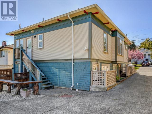 2719 Asquith St, House attached with 2 bedrooms, 1 bathrooms and 1 parking in Victoria BC | Image 25