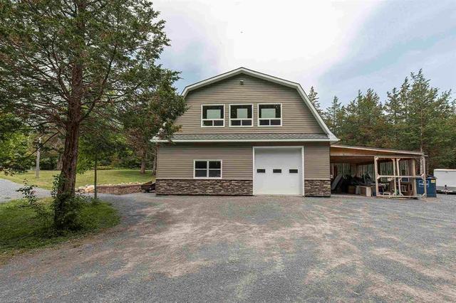 303 Old Hamburg Road, House detached with 4 bedrooms, 2 bathrooms and 22 parking in Greater Napanee ON | Image 15