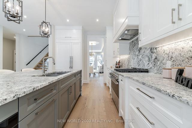 44 Monkton Ave, House detached with 4 bedrooms, 5 bathrooms and 5 parking in Toronto ON | Image 7