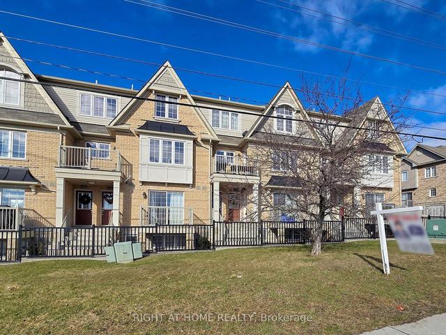 146 Kingston Rd W, Townhouse with 2 bedrooms, 2 bathrooms and 1 parking in Ajax ON | Image 1