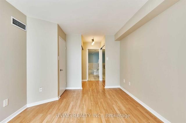 2210 - 44 St Joseph St, Condo with 1 bedrooms, 1 bathrooms and 1 parking in Toronto ON | Image 10