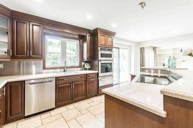 1469 Abbeywood Dr, House detached with 4 bedrooms, 4 bathrooms and 6 parking in Oakville ON | Image 15