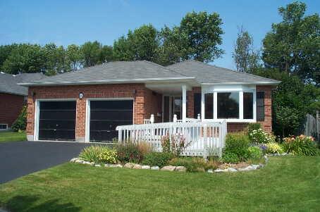 86 Hart Blvd, House detached with 3 bedrooms, 2 bathrooms and 4 parking in Clarington ON | Image 1