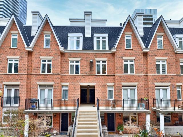 17 - 100 Redpath Ave, Townhouse with 2 bedrooms, 2 bathrooms and 1 parking in Toronto ON | Image 1