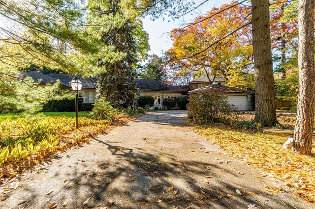 250 Forestwood Dr, Home with 2 bedrooms, 2 bathrooms and 8 parking in Oakville ON | Image 9