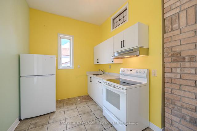 131 Sanford St, House detached with 2 bedrooms, 2 bathrooms and 7 parking in Barrie ON | Image 17
