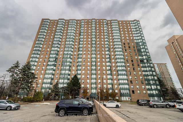 405 - 135 Hillcrest Ave, Condo with 2 bedrooms, 1 bathrooms and 1 parking in Mississauga ON | Image 1