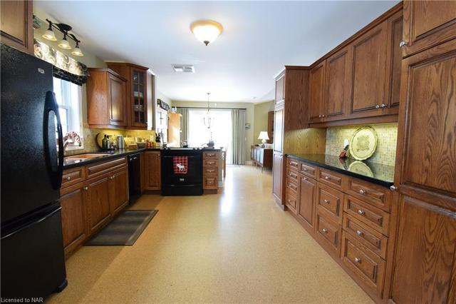 511 Charlotte Street, House detached with 6 bedrooms, 6 bathrooms and null parking in Niagara on the Lake ON | Image 30