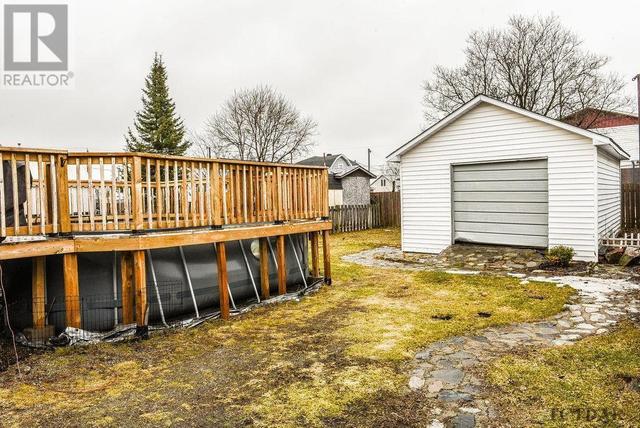 167 Montgomery Ave, House detached with 1 bedrooms, 1 bathrooms and null parking in Timmins ON | Image 3