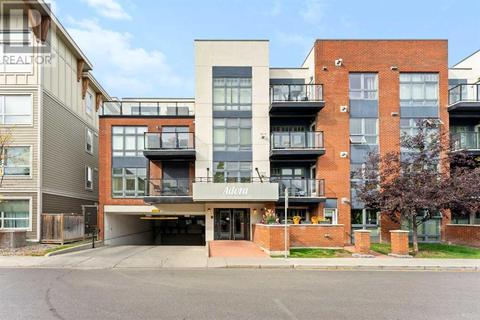 303, - 725 4 Street Ne, Condo with 2 bedrooms, 1 bathrooms and 1 parking in Calgary AB | Card Image